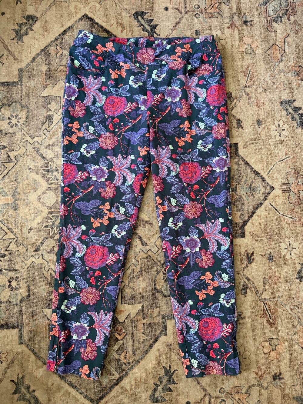 Soft Surroundings Floral Skinny Ankle Pants Womens M Stretch Zip Hem Style